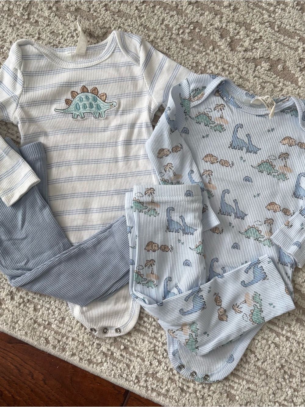 Baby boy bundle (6-9mo) - Picture 4 of 5